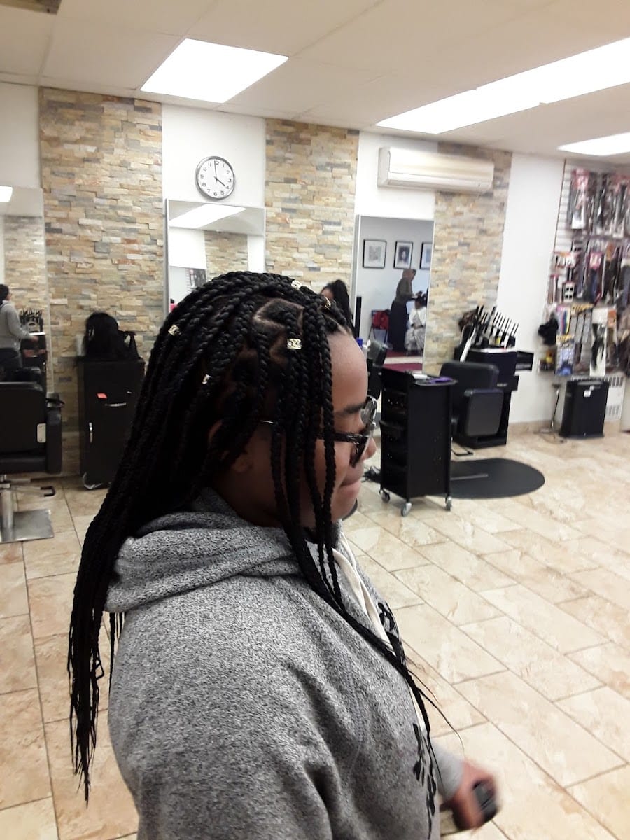 Sado's Beauty Salon, photo 4