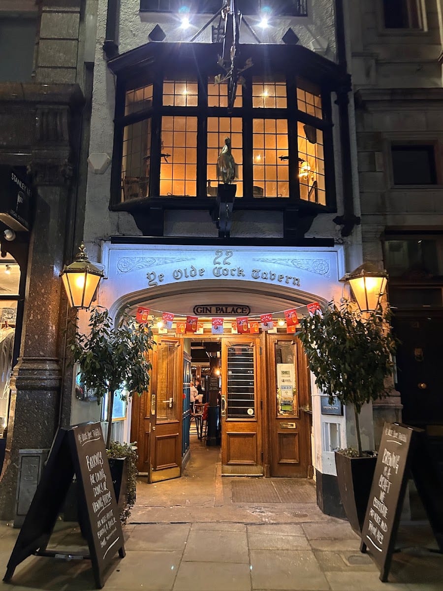 Ye Olde Cock Tavern