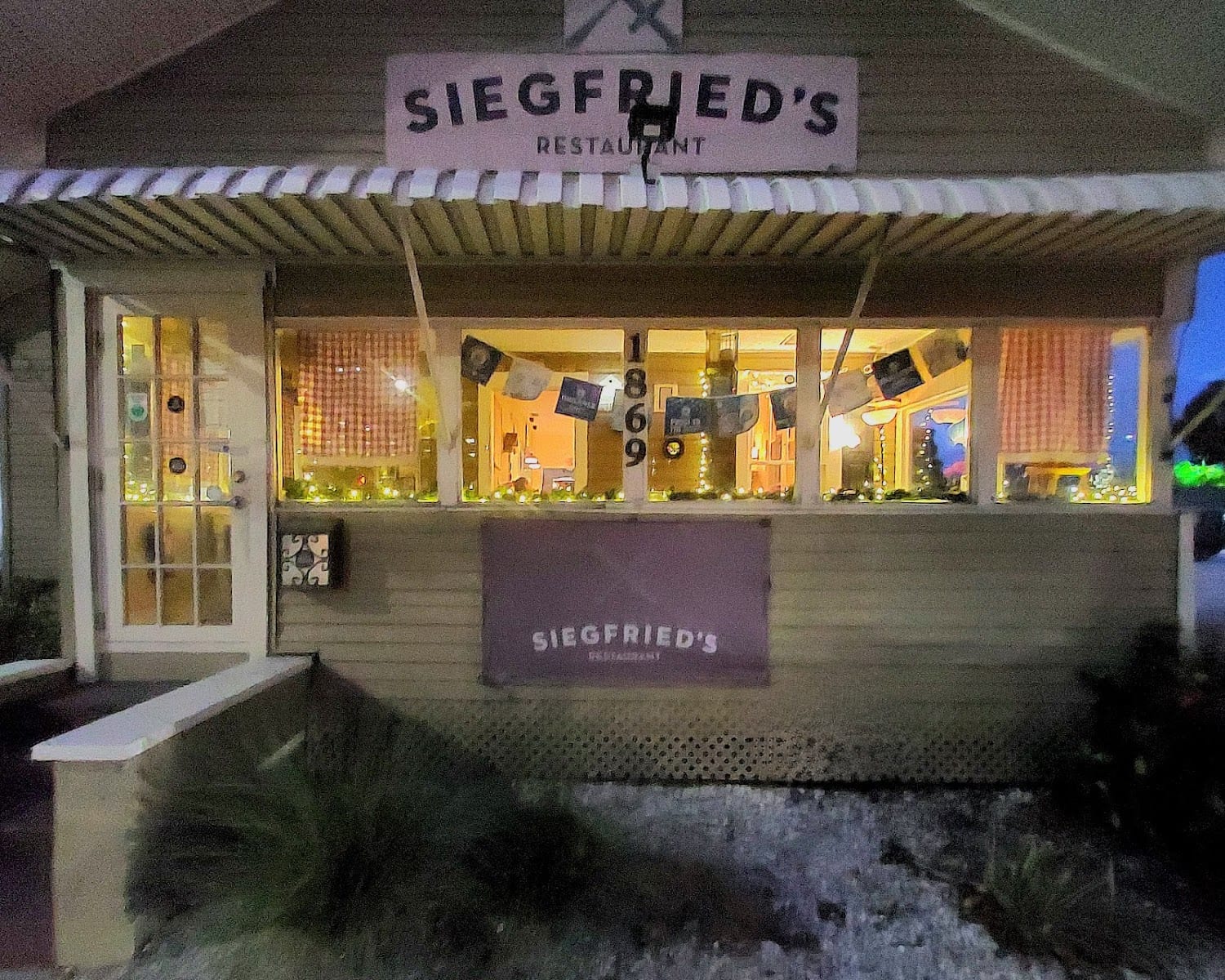 Siegfried's Restaurant and German Biergarten