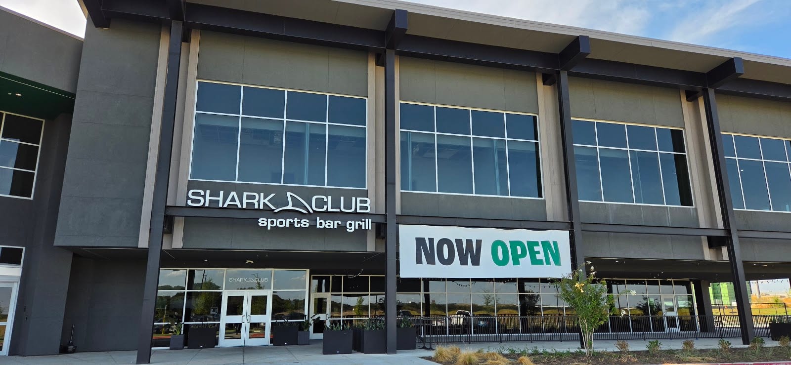 Shark Club Sports Bar & Grill