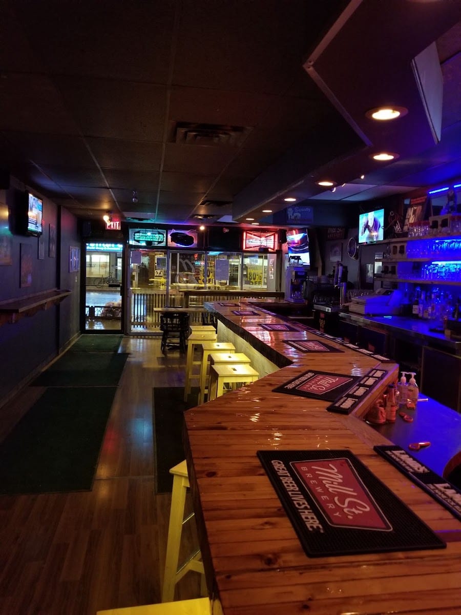 Edie's Place Bar & Cafe, photo 2
