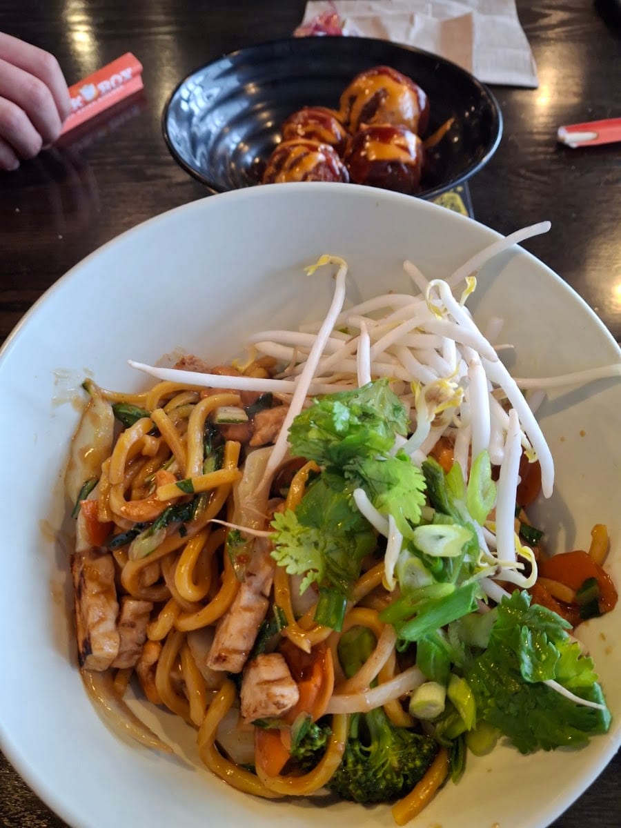 Wok Box - Sherwood Park, photo 3
