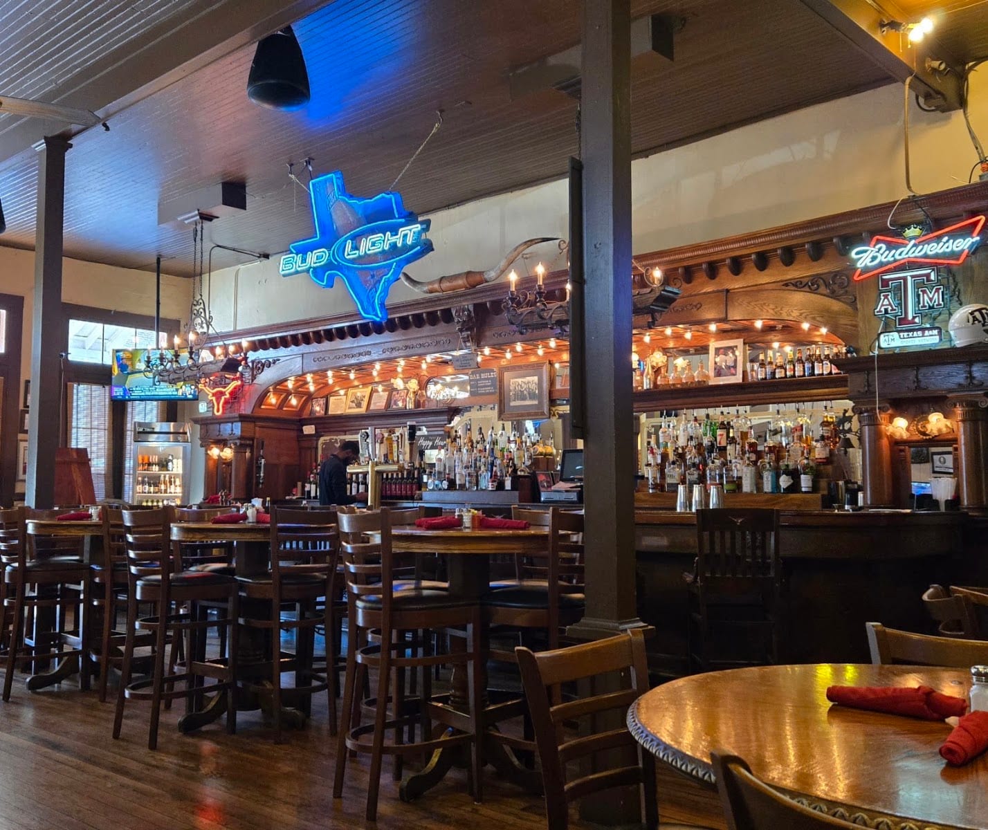 B T Longhorn Saloon, photo 2