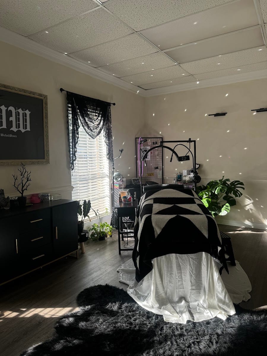 WickedWinxx Esthetics