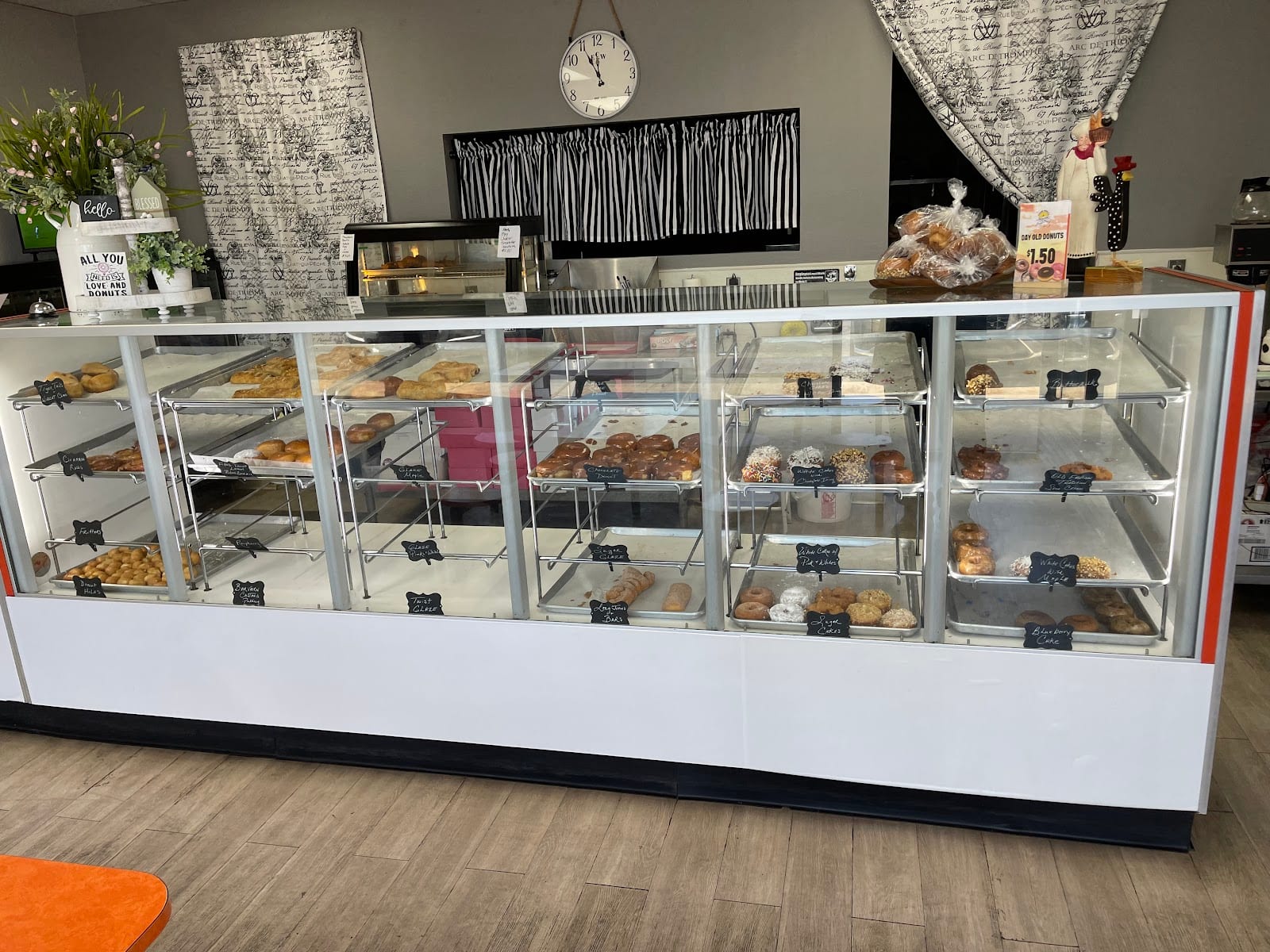 Rise'n Shine Donuts and More