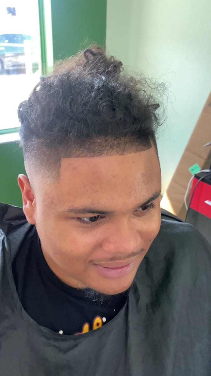 Divine Cuts Barber Shop LLC, photo 3