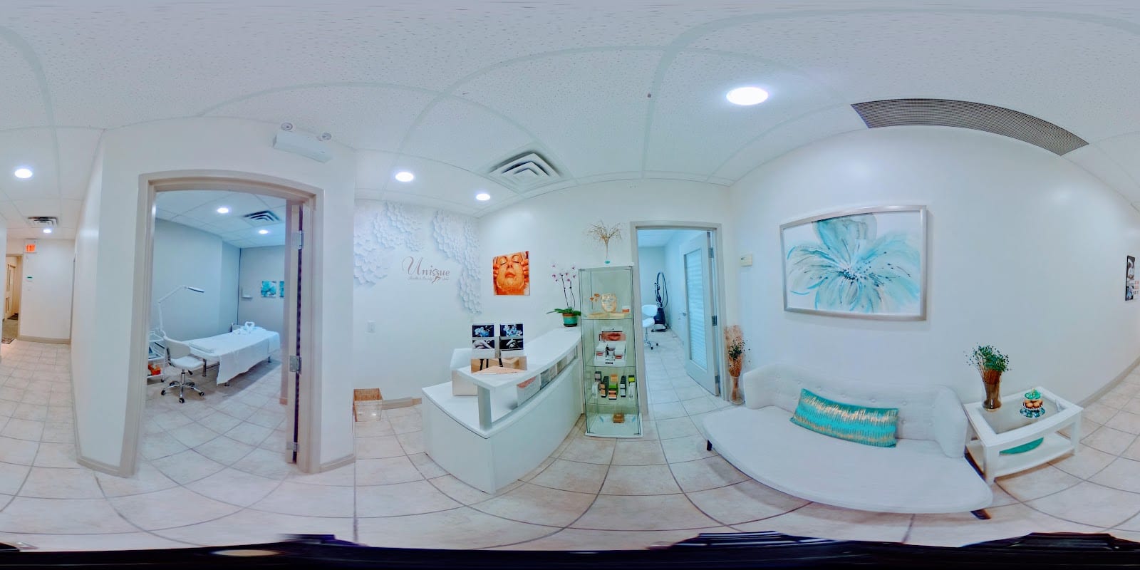 Unique Clinic, photo 2