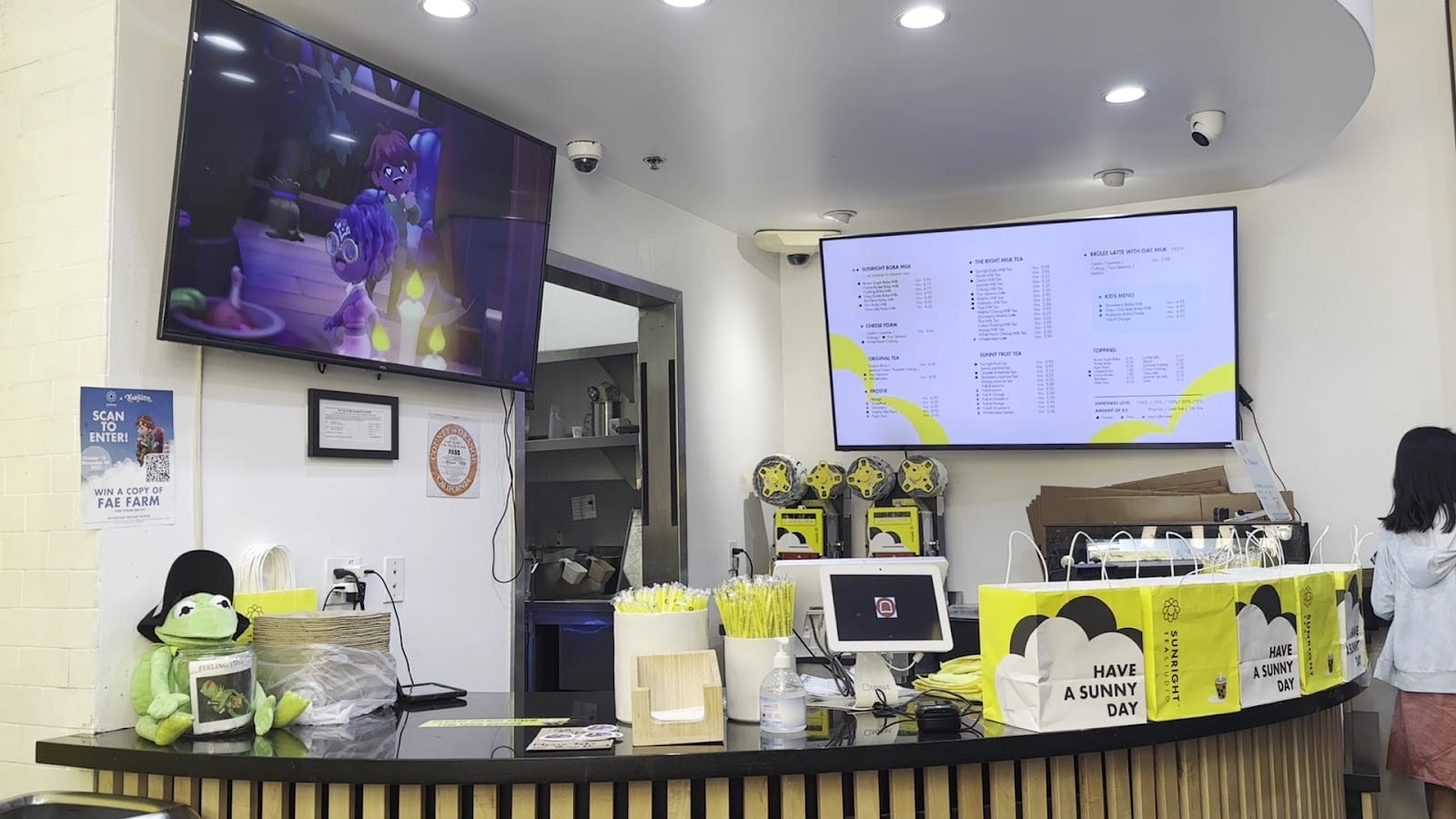 Sunright Tea Studio - Irvine Diamond Jamboree Center, photo 3