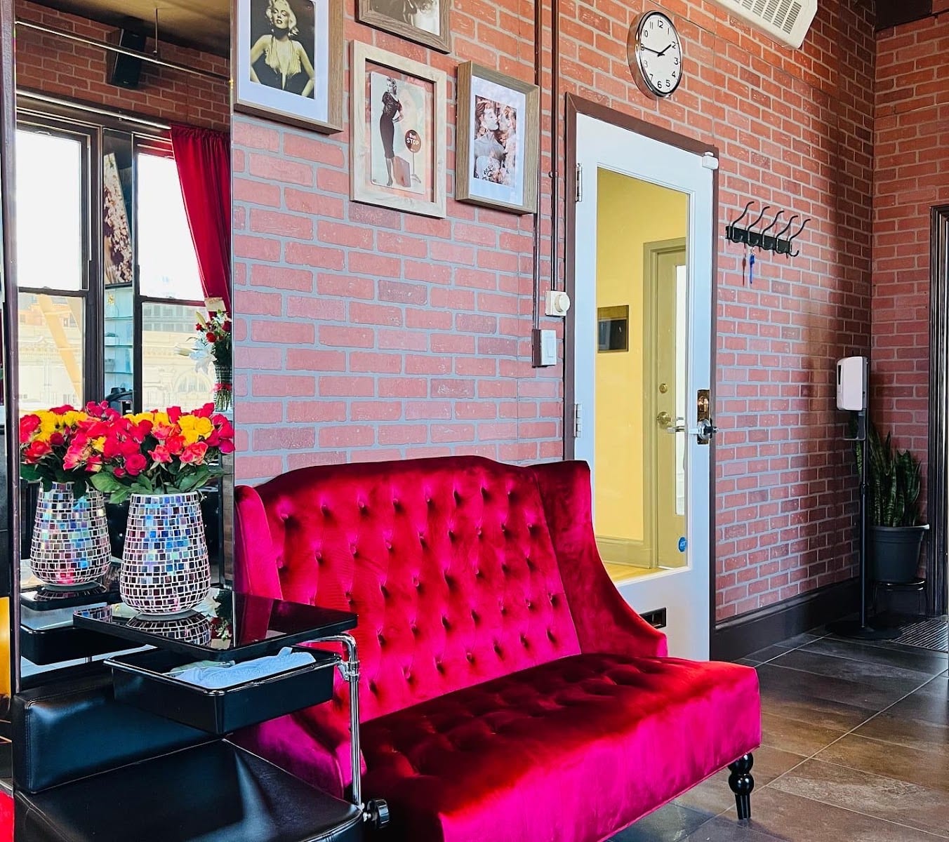 Blowology blowdry bar/ Spa Massage, photo 4