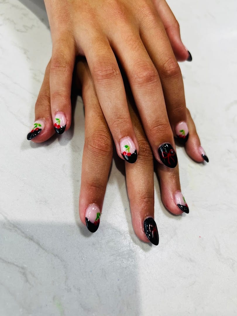 Beyond Nails, photo 4