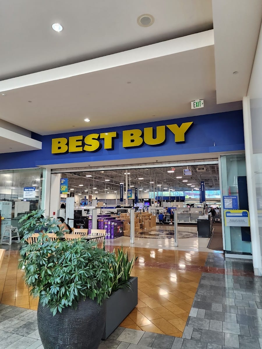 Best Buy, photo 2