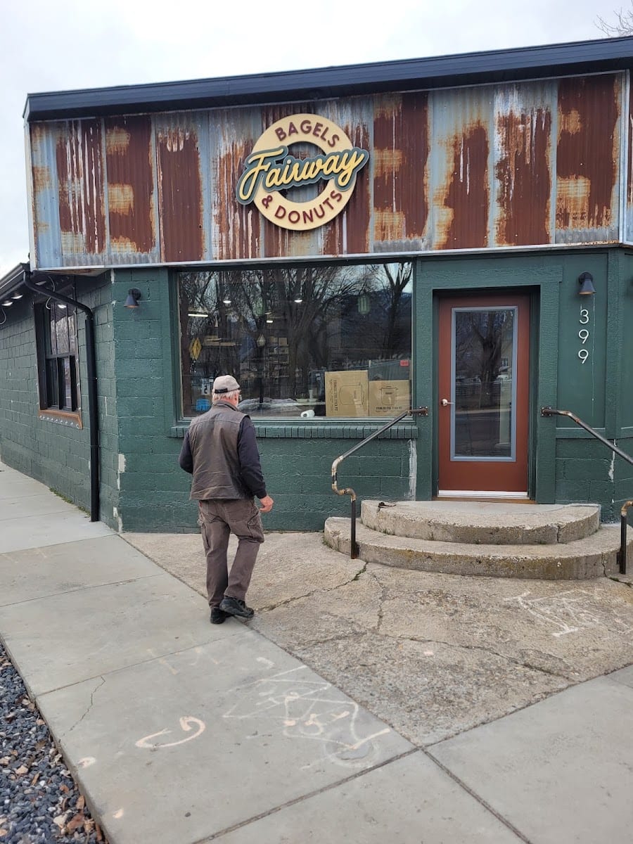 Fairway Bagels & Donuts