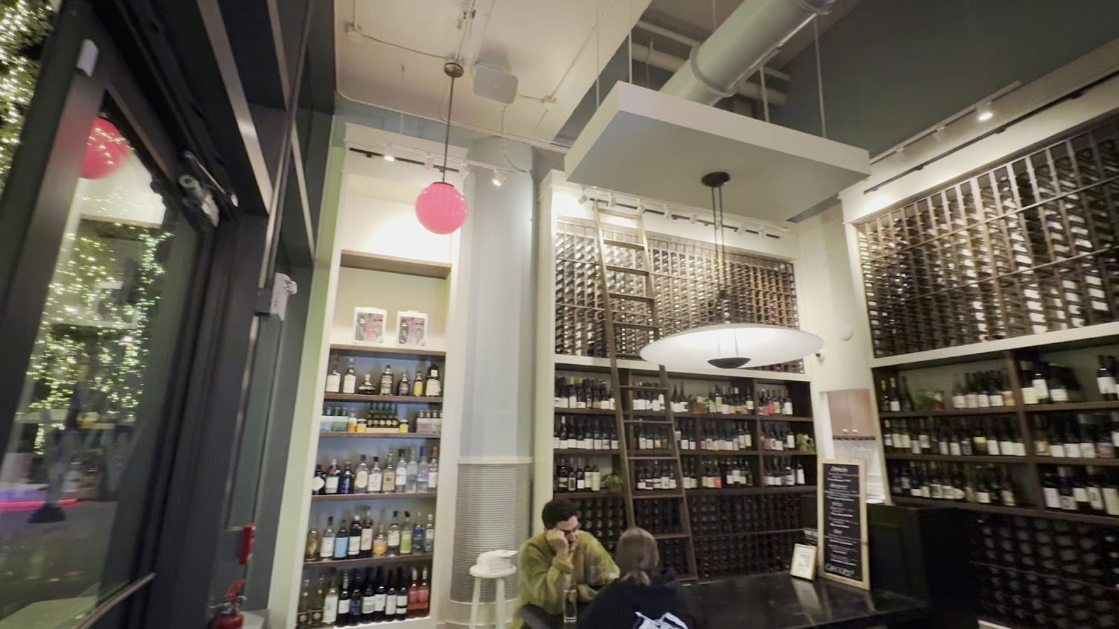 Wine on Water - Bar & Shop, photo 3