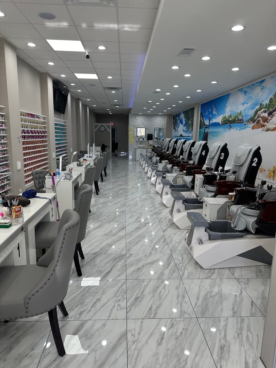 American nails & spa