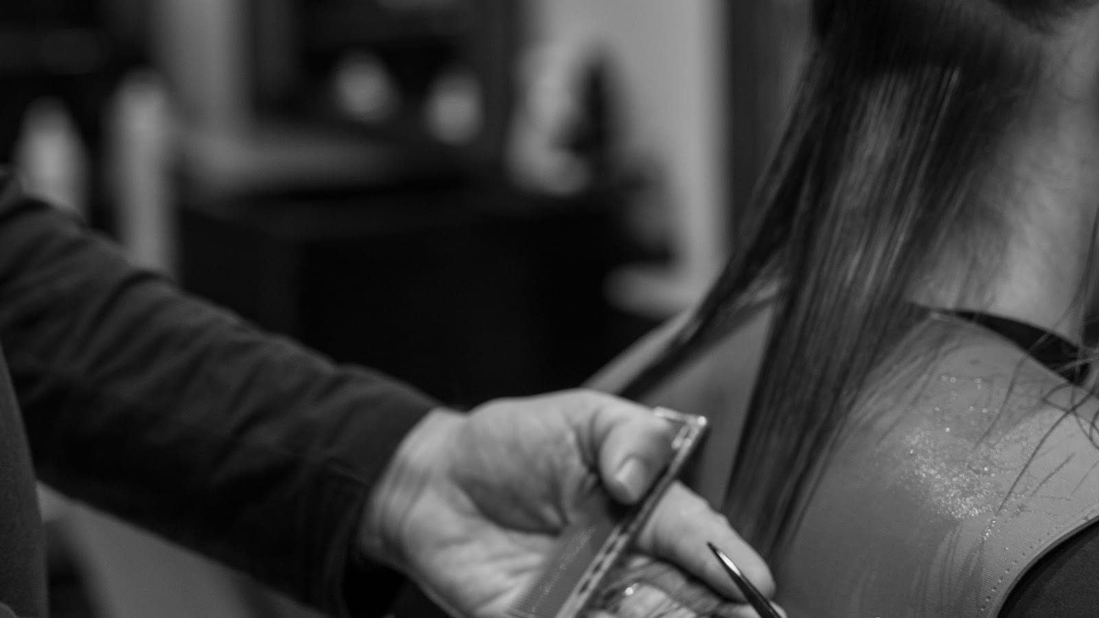 johncutshair, photo 2