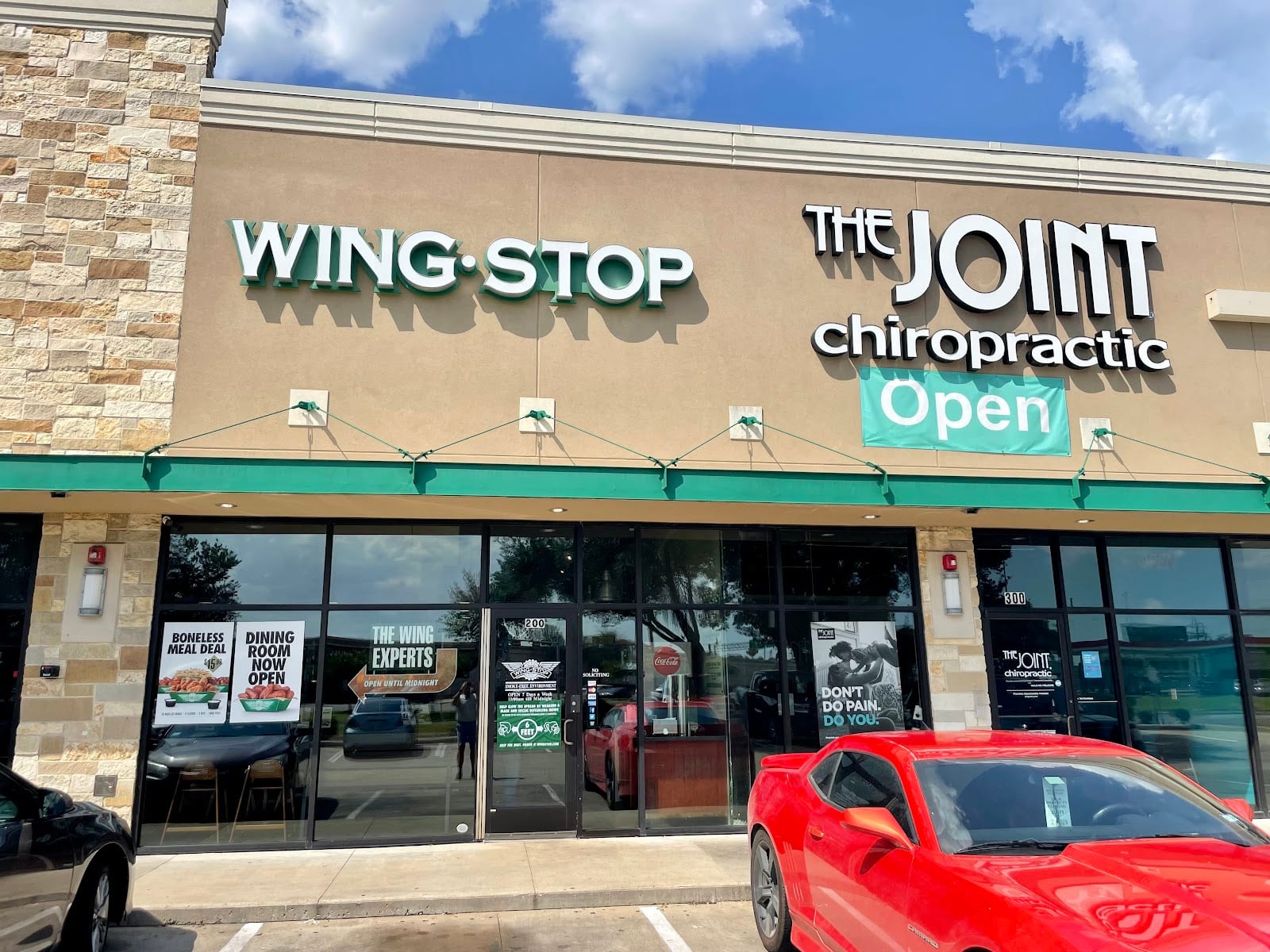 Wingstop, photo 2