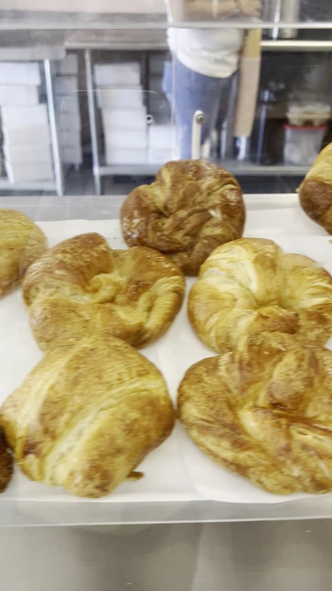 Dee's Donuts, photo 2