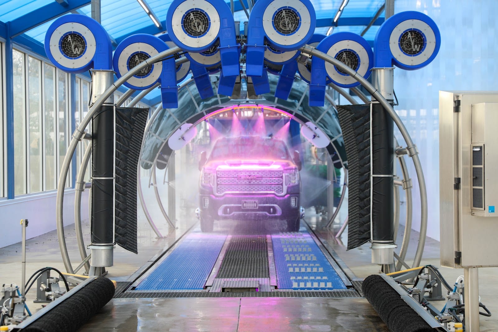 Clean & Green Car Wash, photo 3
