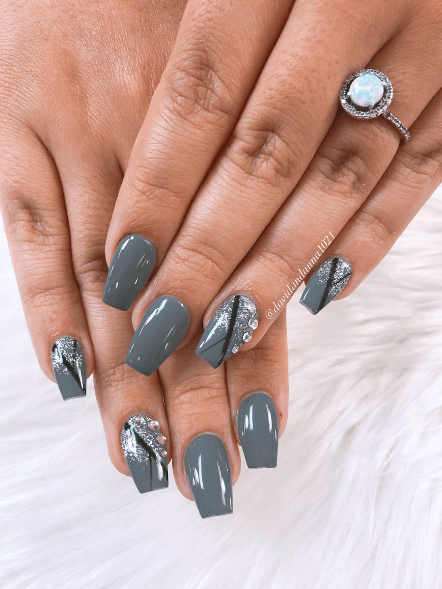 Jade Nails, photo 4