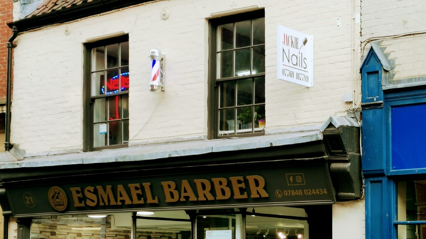 Esmael barber, photo 4