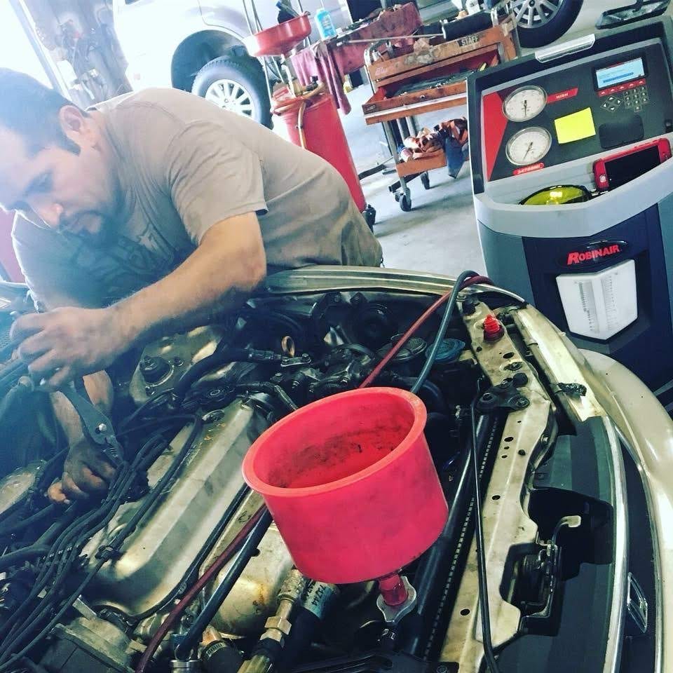 R & R Automotive