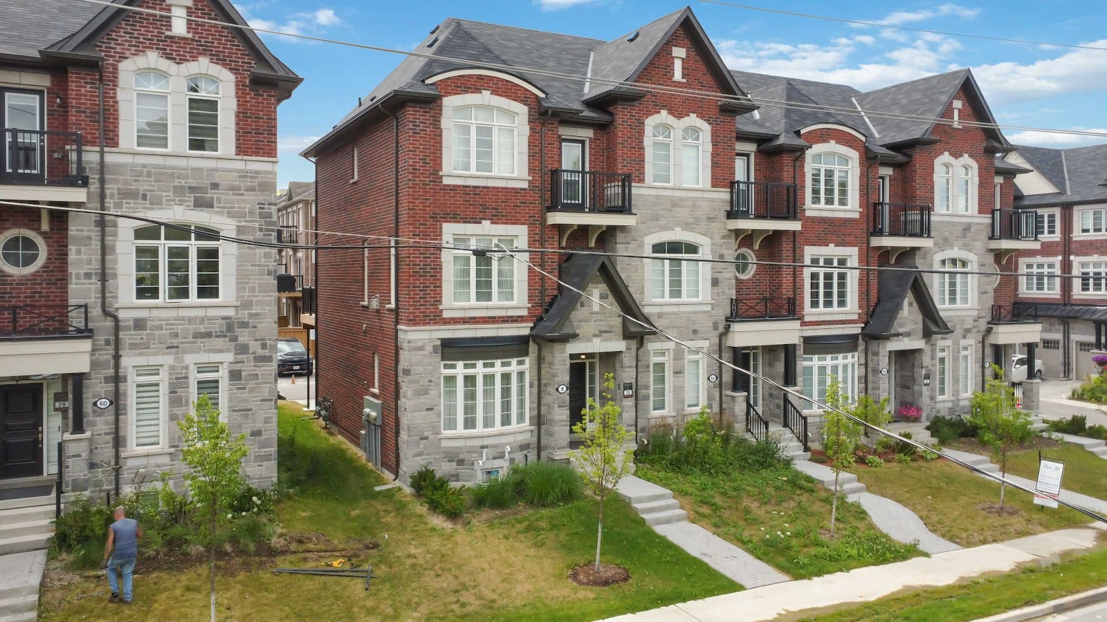 Richmond Hill properties, photo 3