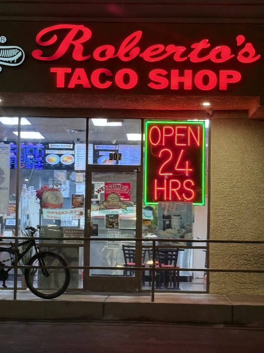 Roberto's Taco Shop
