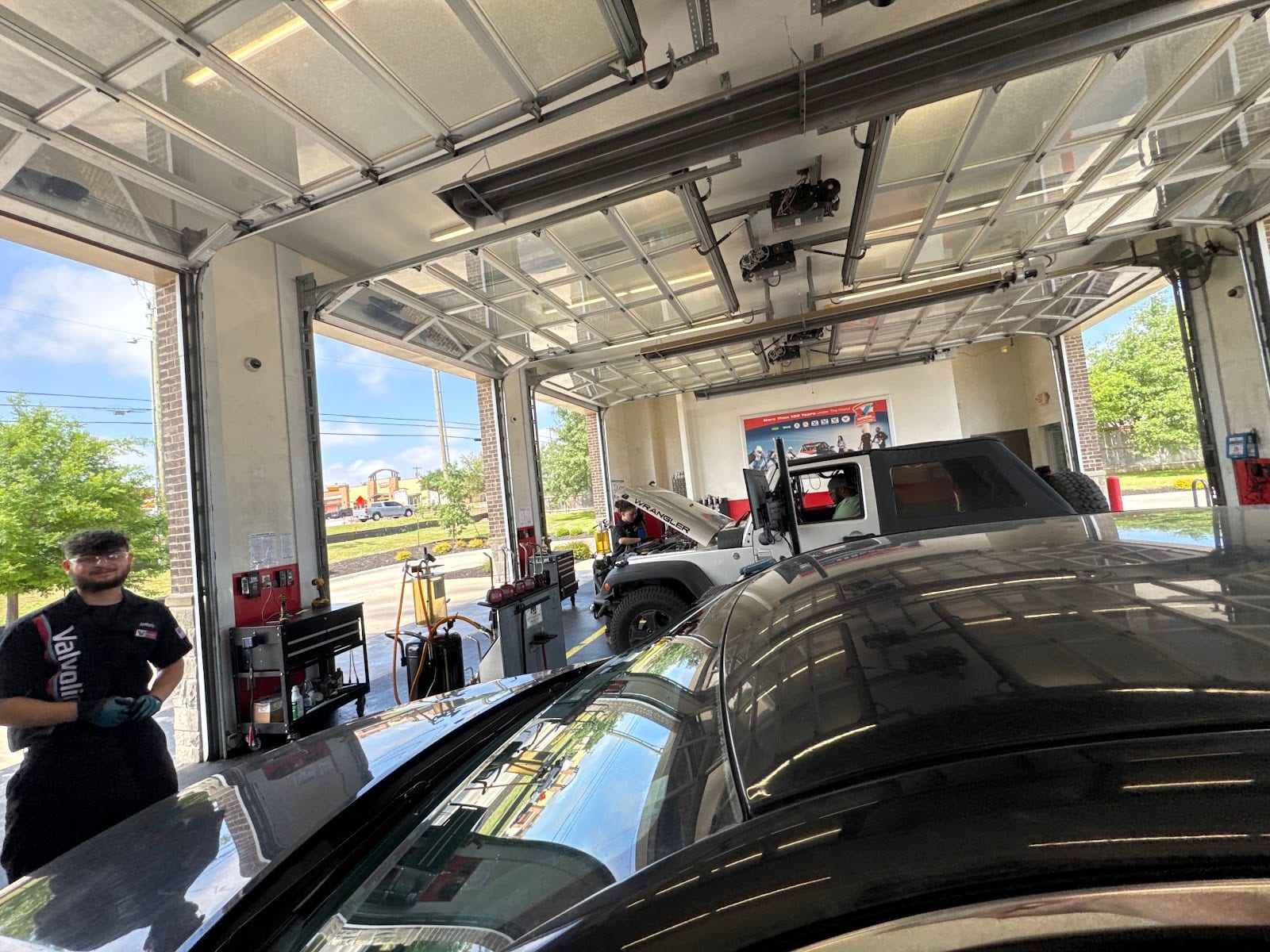 Valvoline Instant Oil Change, photo 4