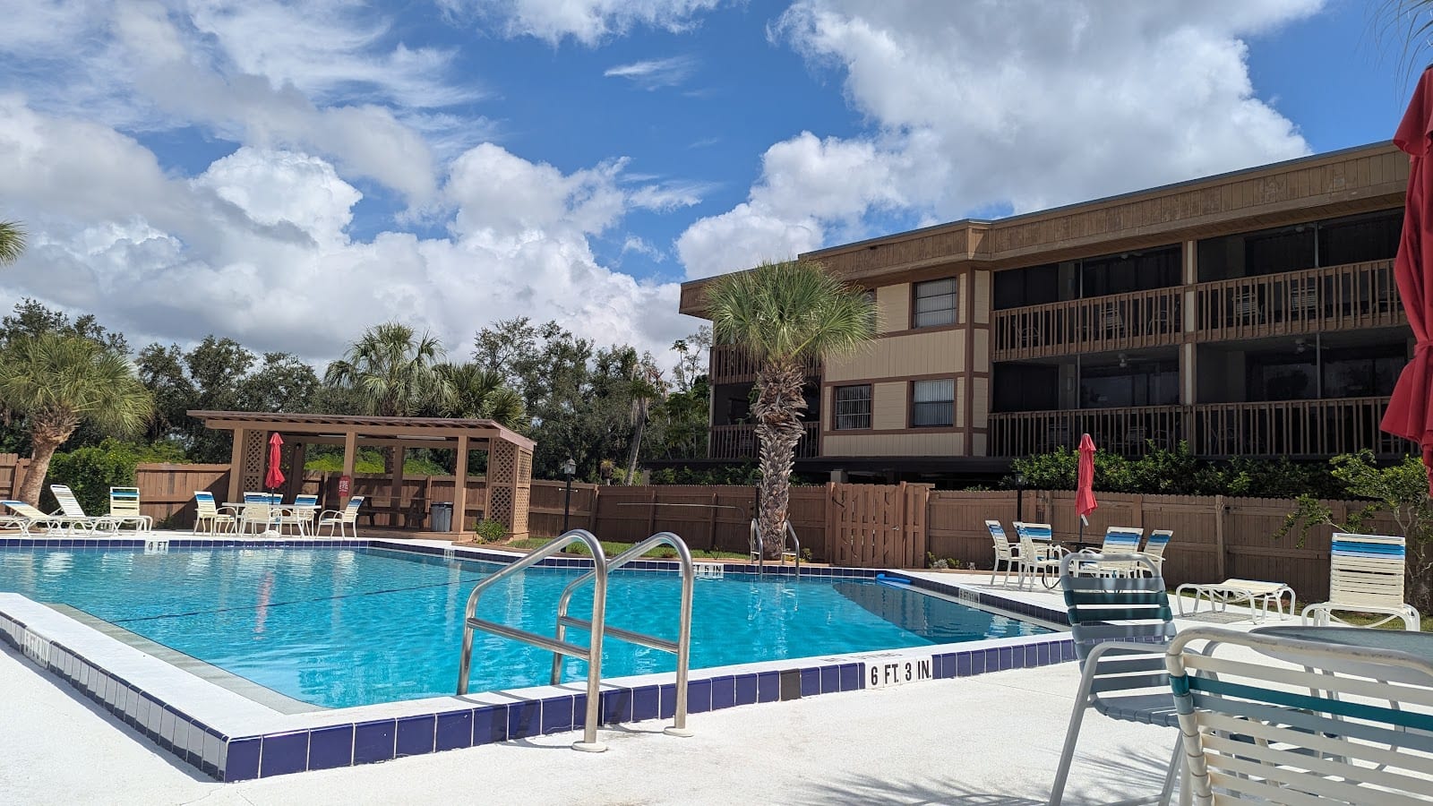 Charlotte Bay Resort and Club, photo 2