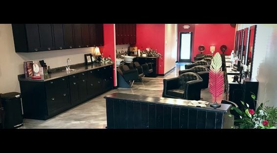 Red Feather Salon, photo 2