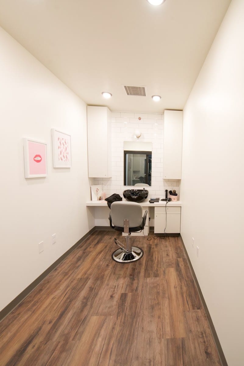 Salon Space Suites