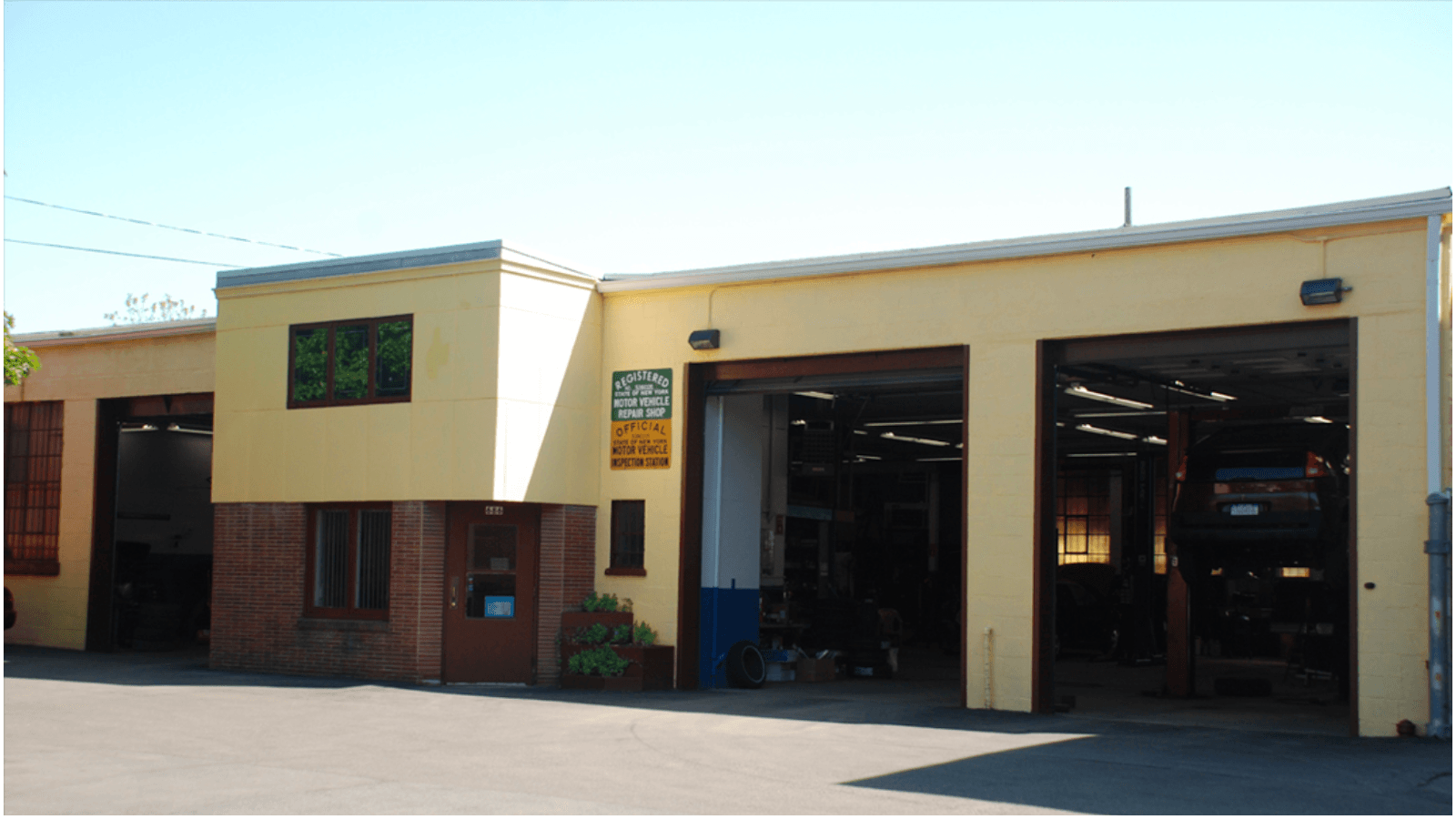 Schrader's Garage, photo 2