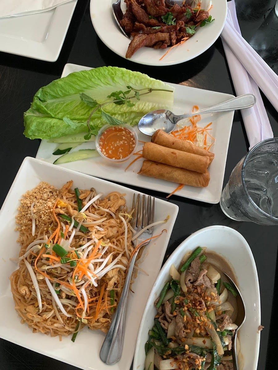 Maile's Thai Bistro, photo 2