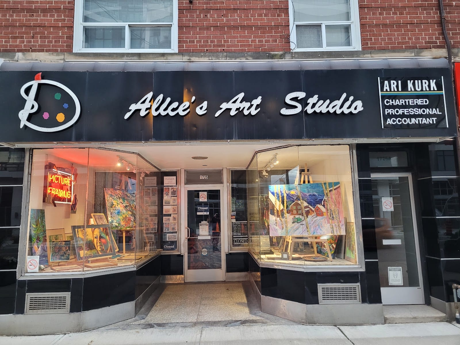 Alice's Art Studio