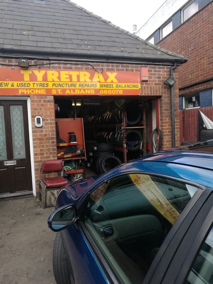 St Albans Tyre Trax shop
