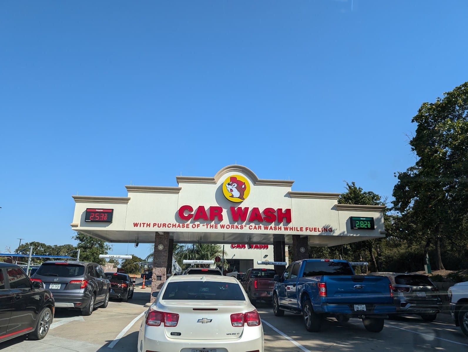 Bucees Car Wash