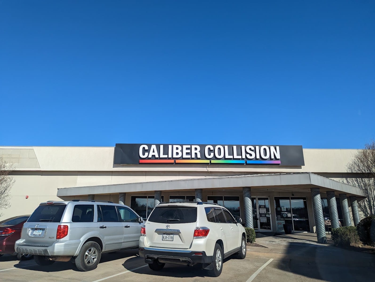 Caliber Collision, photo 2