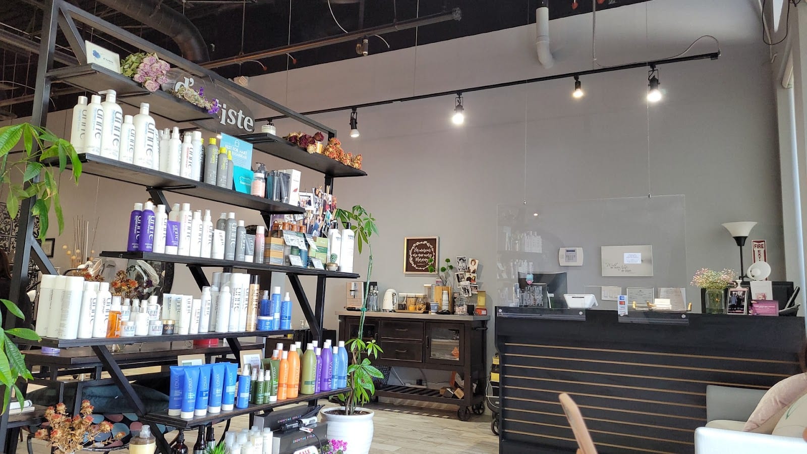d' Artiste Hair Salon, photo 3
