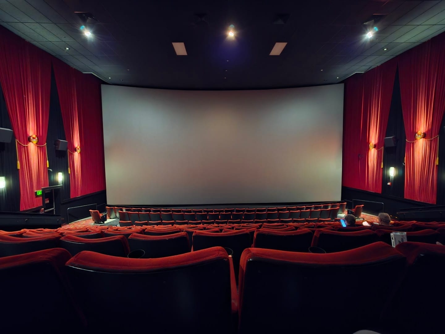 AMC Arapahoe Crossing 16, photo 3
