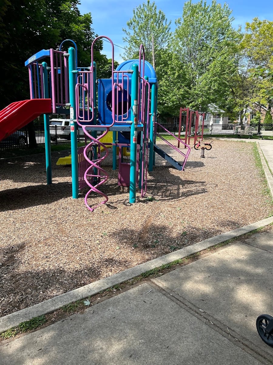 Winslow - Dalesford Parkette
