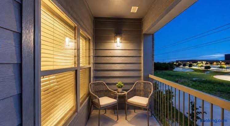 Modern Frisco Escape 2BR, Pool and Gym, photo 3