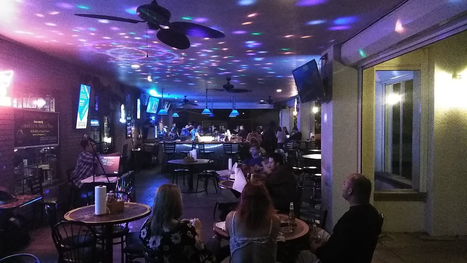 Downtown Gatorz Bar And Grill