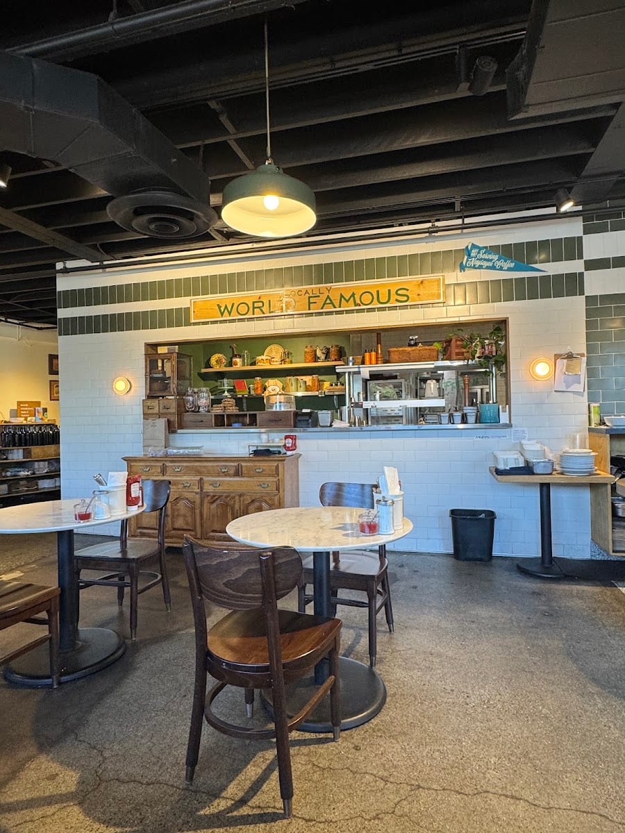 George + Kin's Diner