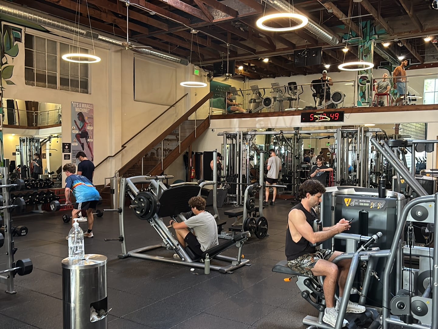 Live Fit Gym - Mission