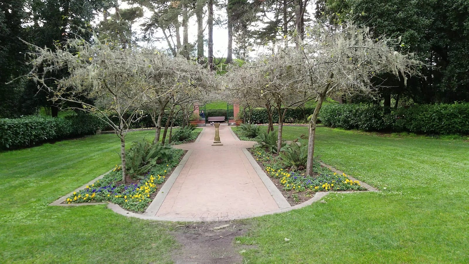 Shakespeare Garden, photo 2