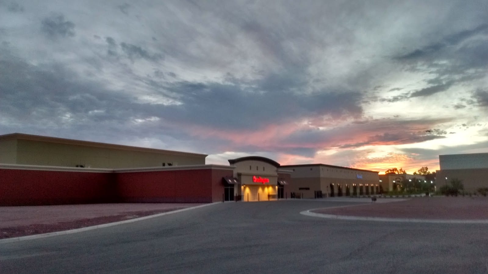 Cinemark Century El Con 20 and XD