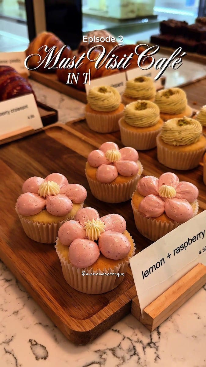 Velvet Lane Cakes, photo 3