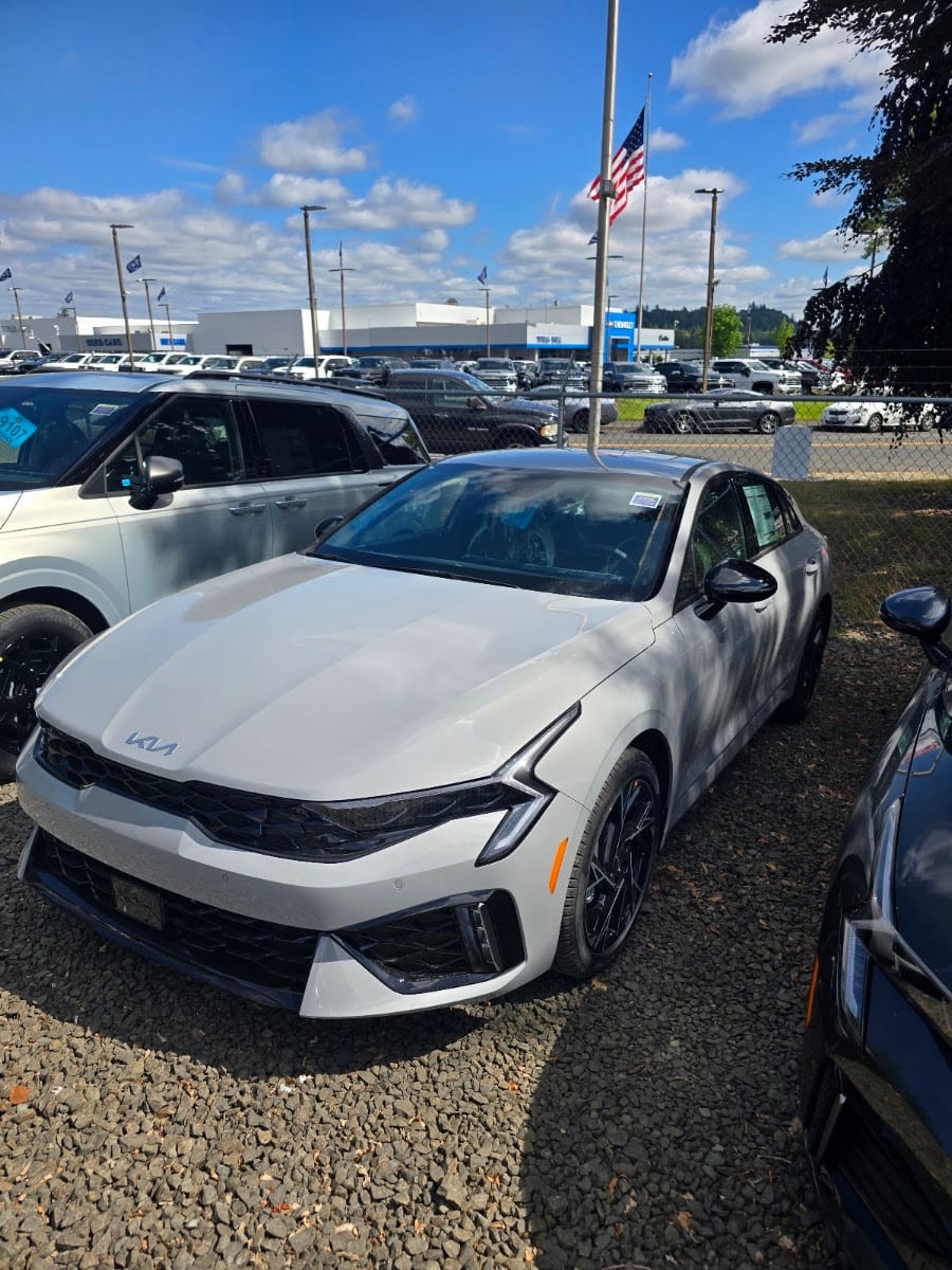 Olympia Kia, photo 3