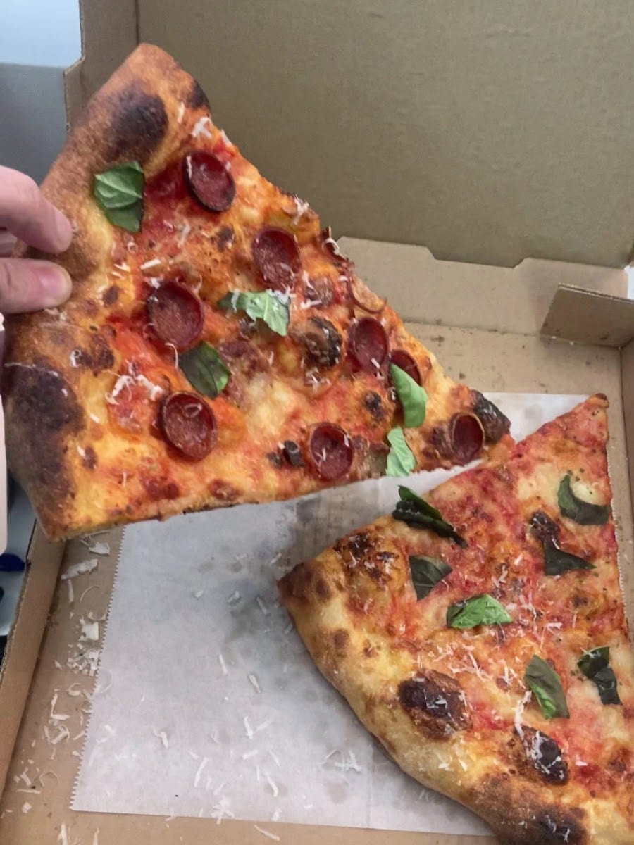 Outta Sight Pizza, photo 2