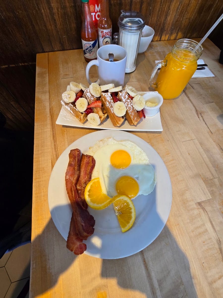 Breakfast At Tiffany's, photo 3